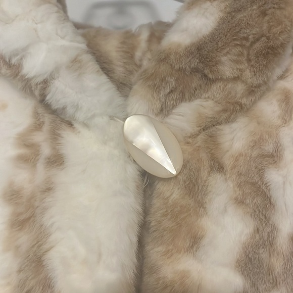 Faux Fur Full Length or MIDI Coat Pamela McCoy - Picture 4 of 11